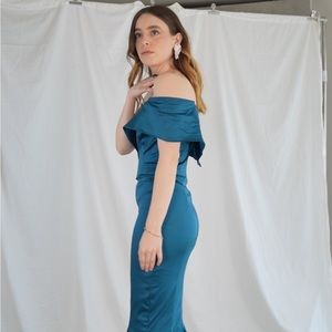 Beautiful Mermaid dress - like new